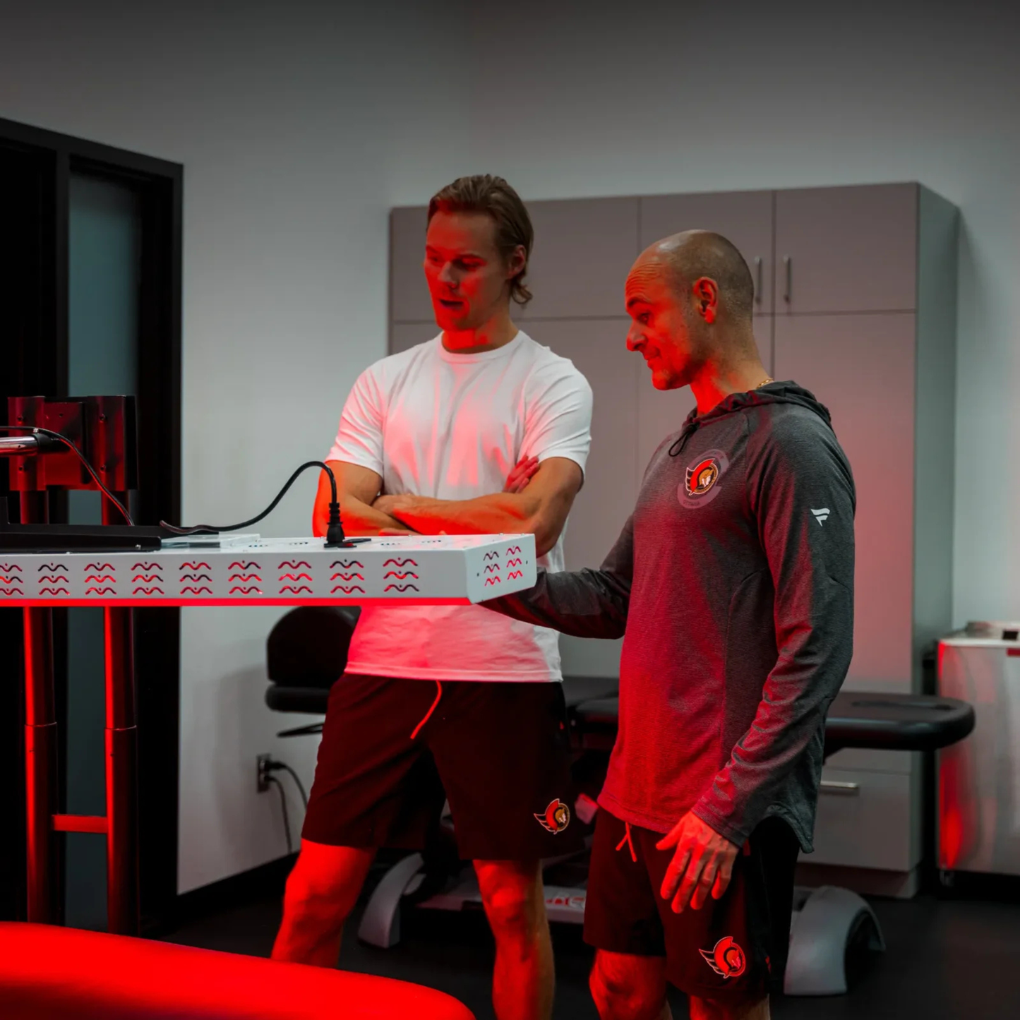 Kala Red Light - Elite Duo Panel