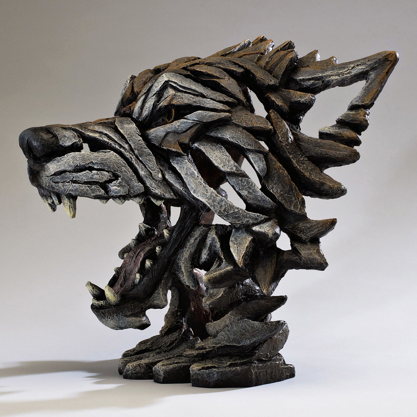Wolf Bust Edge Sculpture